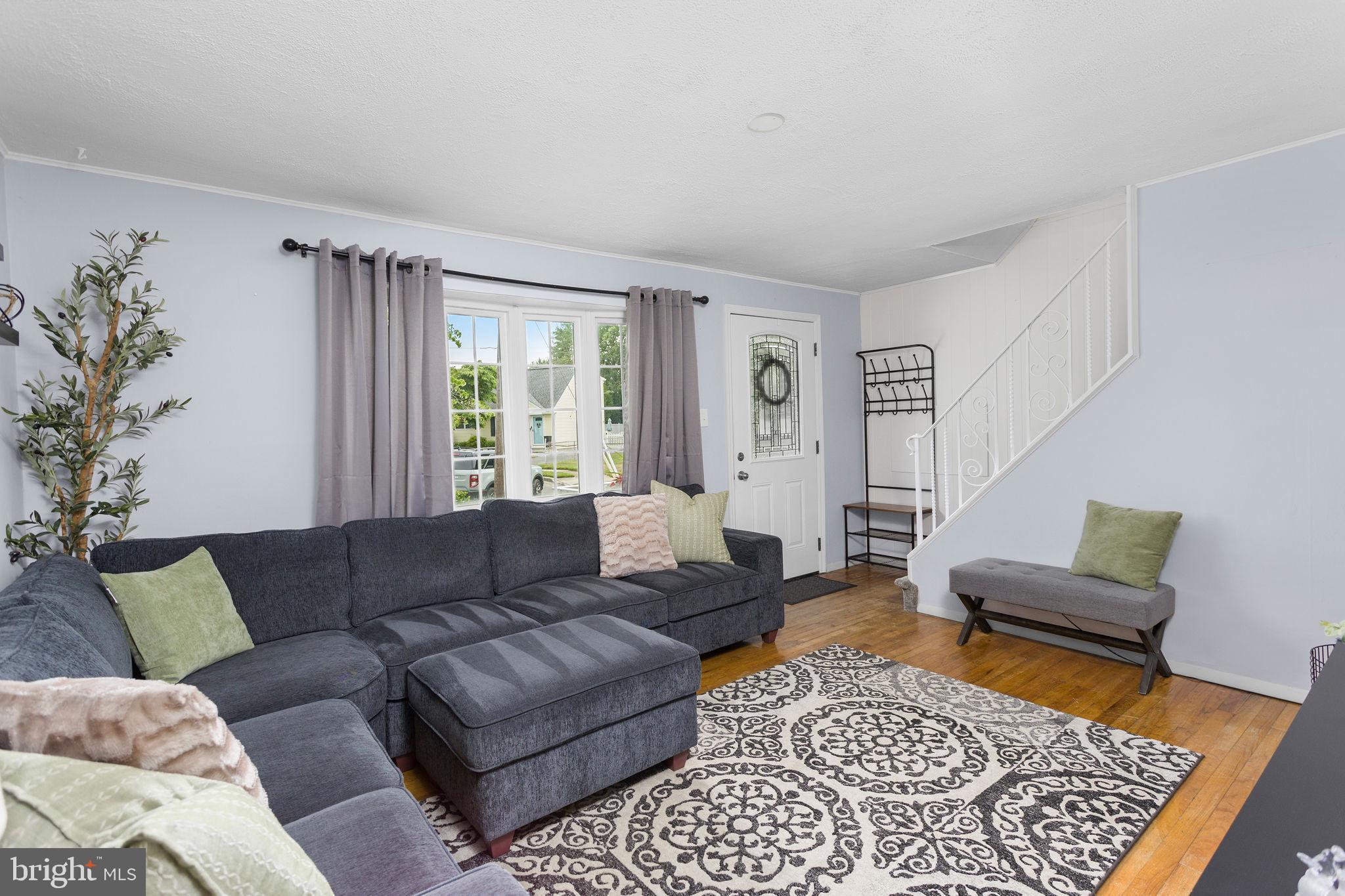 39 Benson Lane Hamilton, NJ 08610 - Photo 4 of 26