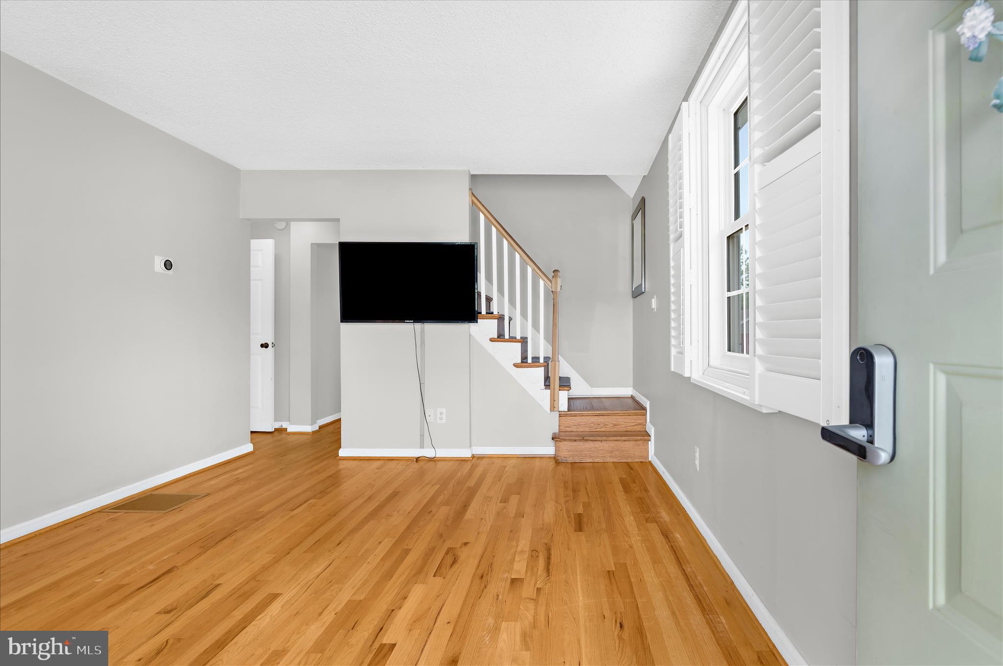 3303 Grace Road Sparrows Point, MD 21219 - Photo 4 of 59