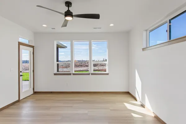$839,950 | 44 East Ctr Lane, Spokane, WA 99208