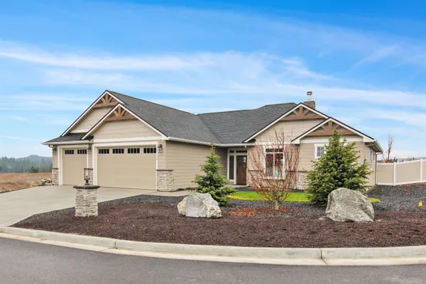 $839,950 | 44 East Ctr Lane, Spokane, WA 99208
