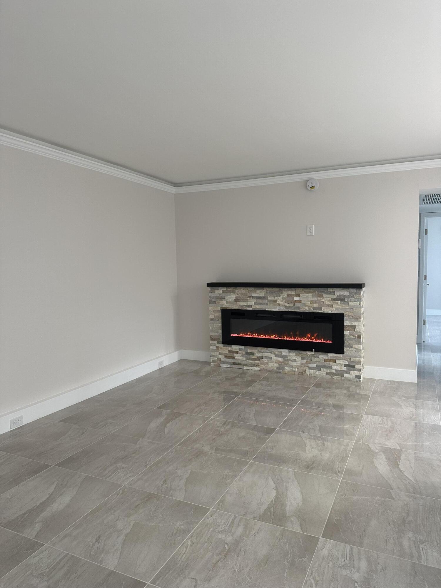 256 Suffolk F Boca Raton, FL 33434 - Photo 16 of 24 IMG_4467