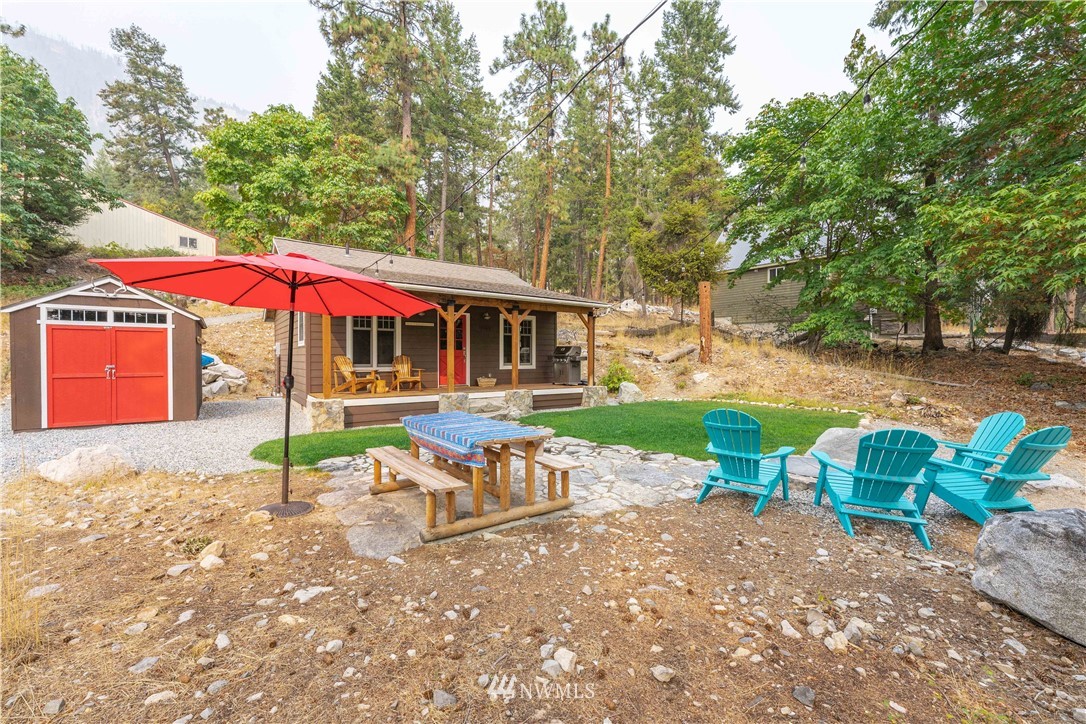 11458 South Lakeshore Road Chelan, WA 98816 - Photo 4 of 26 Gallery Image 4