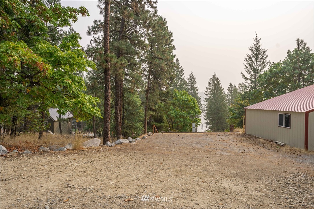 11458 South Lakeshore Road Chelan, WA 98816 - Photo 7 of 26 Gallery Image 7