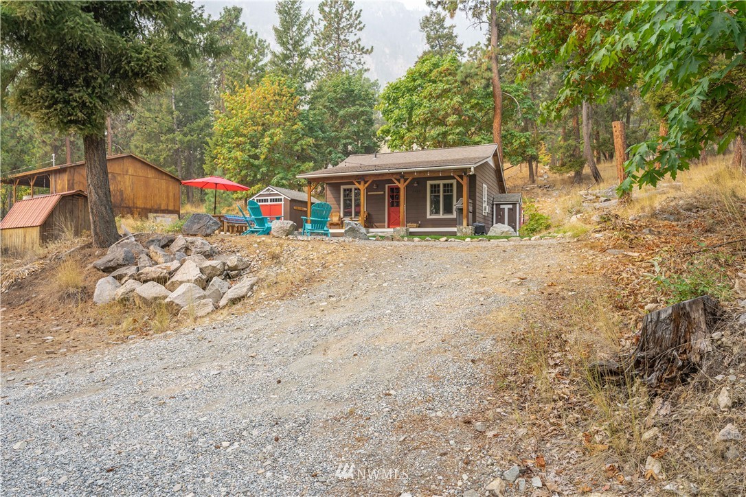 11458 South Lakeshore Road Chelan, WA 98816 - Photo 9 of 26 Gallery Image 9