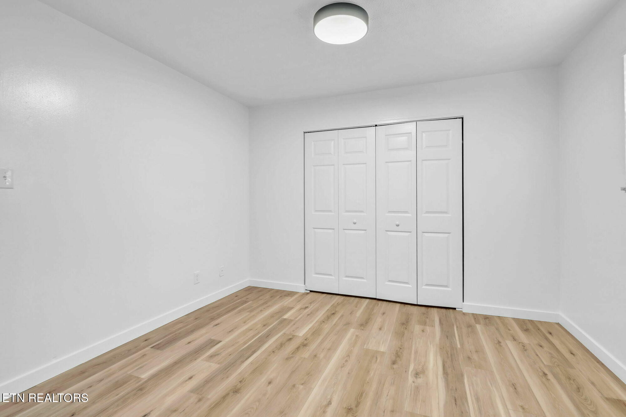 4700 Upchurch Road Knoxville, TN 37912 - Photo 18 of 29 Interior_Photo_9