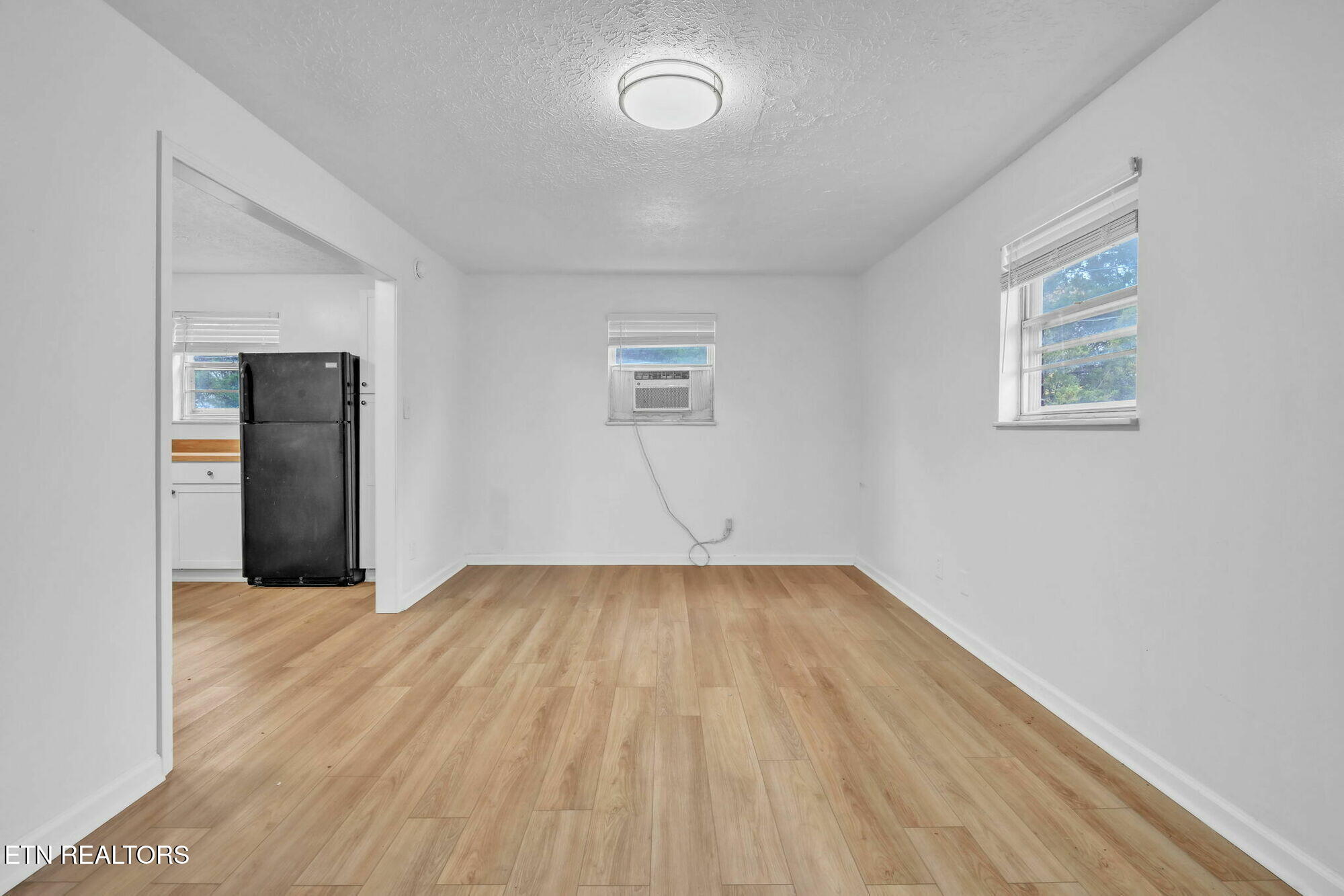 4700 Upchurch Road Knoxville, TN 37912 - Photo 21 of 29 Interior_Photo_12