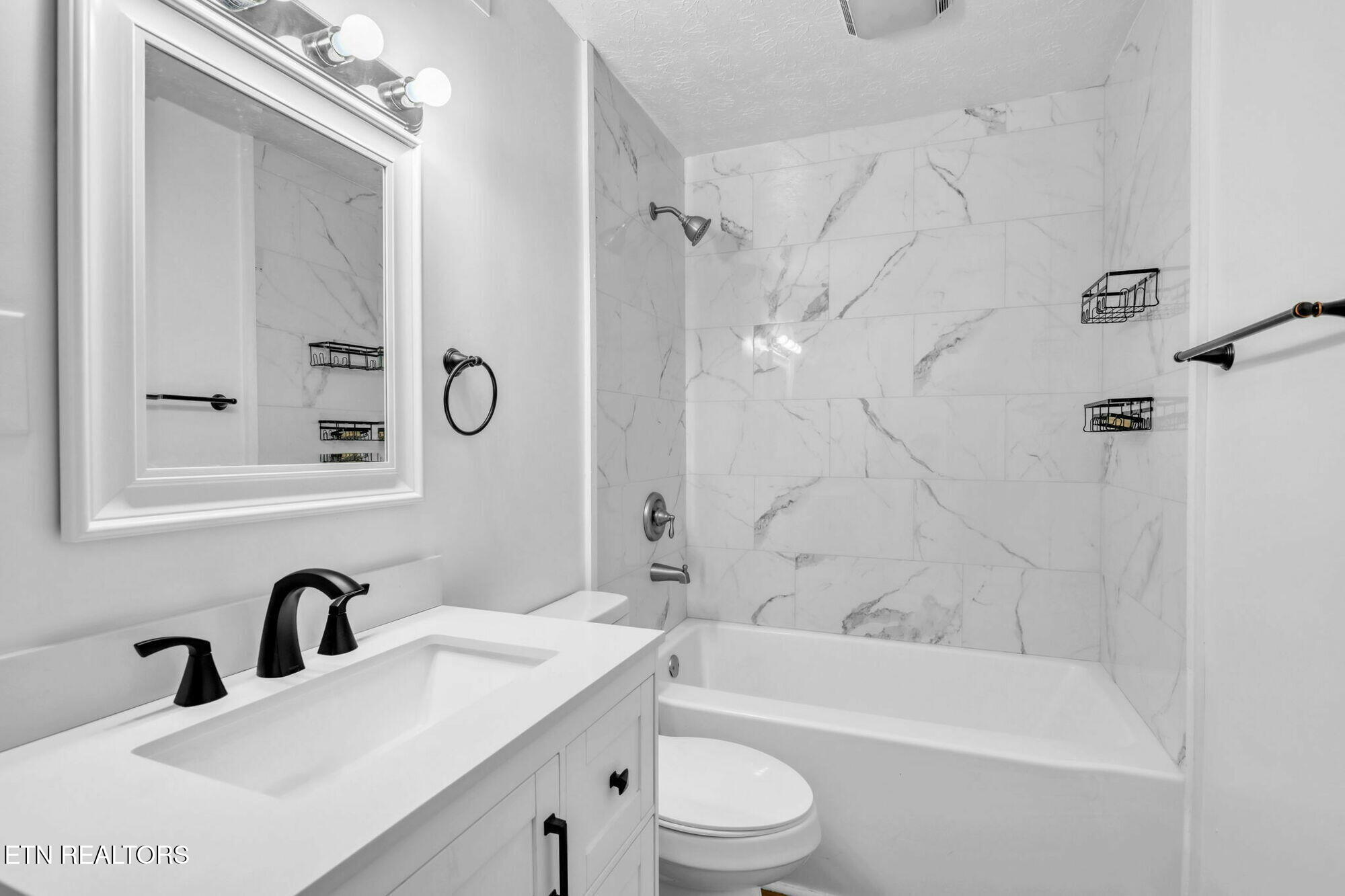 4700 Upchurch Road Knoxville, TN 37912 - Photo 28 of 29 Interior_Photo_19