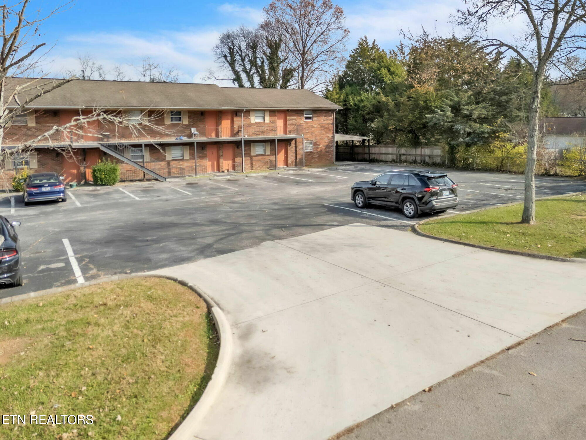 4700 Upchurch Road Knoxville, TN 37912 - Photo 8 of 29 Exterior_Photo_6