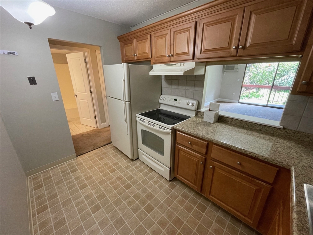 59 Cambridge Road, Unit 214 Woburn, MA 01801 - Photo 6 of 11 Gallery Image 6