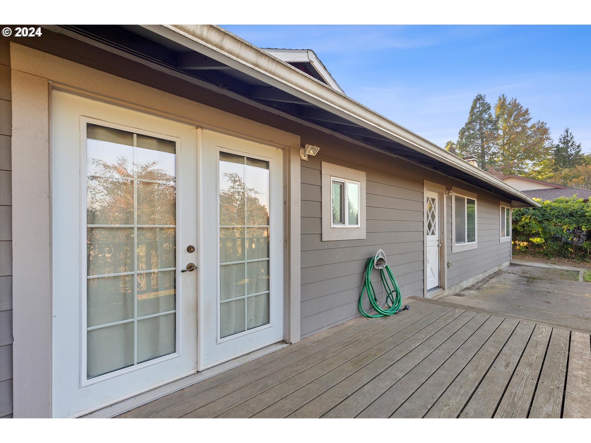 3825 Southeast 6th Street Gresham, OR 97080 - Photo 31 of 37 a view of outdoor space and deck