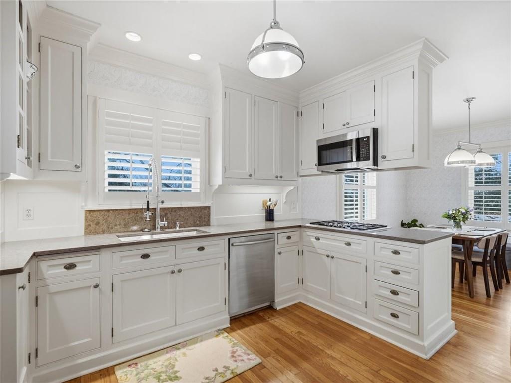 4506 Middle Road Allison Park, PA 15101 - Photo 12 of 32