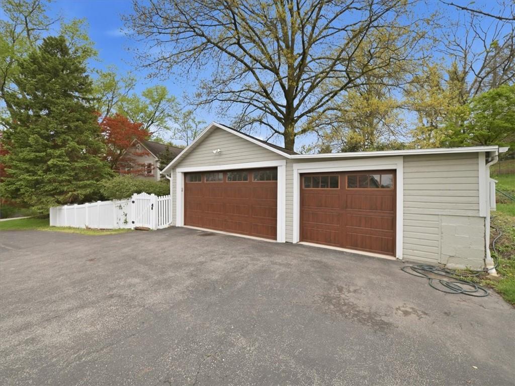 4506 Middle Road Allison Park, PA 15101 - Photo 28 of 32