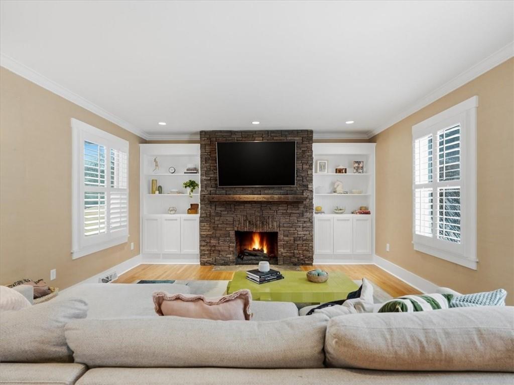 4506 Middle Road Allison Park, PA 15101 - Photo 7 of 32