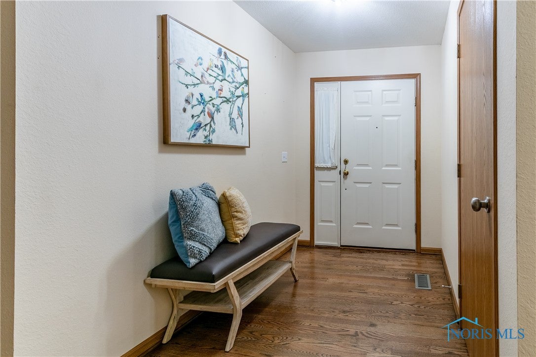 962 Kinder Road Toledo, OH 43615 - Photo 4 of 50 Gallery Image 4