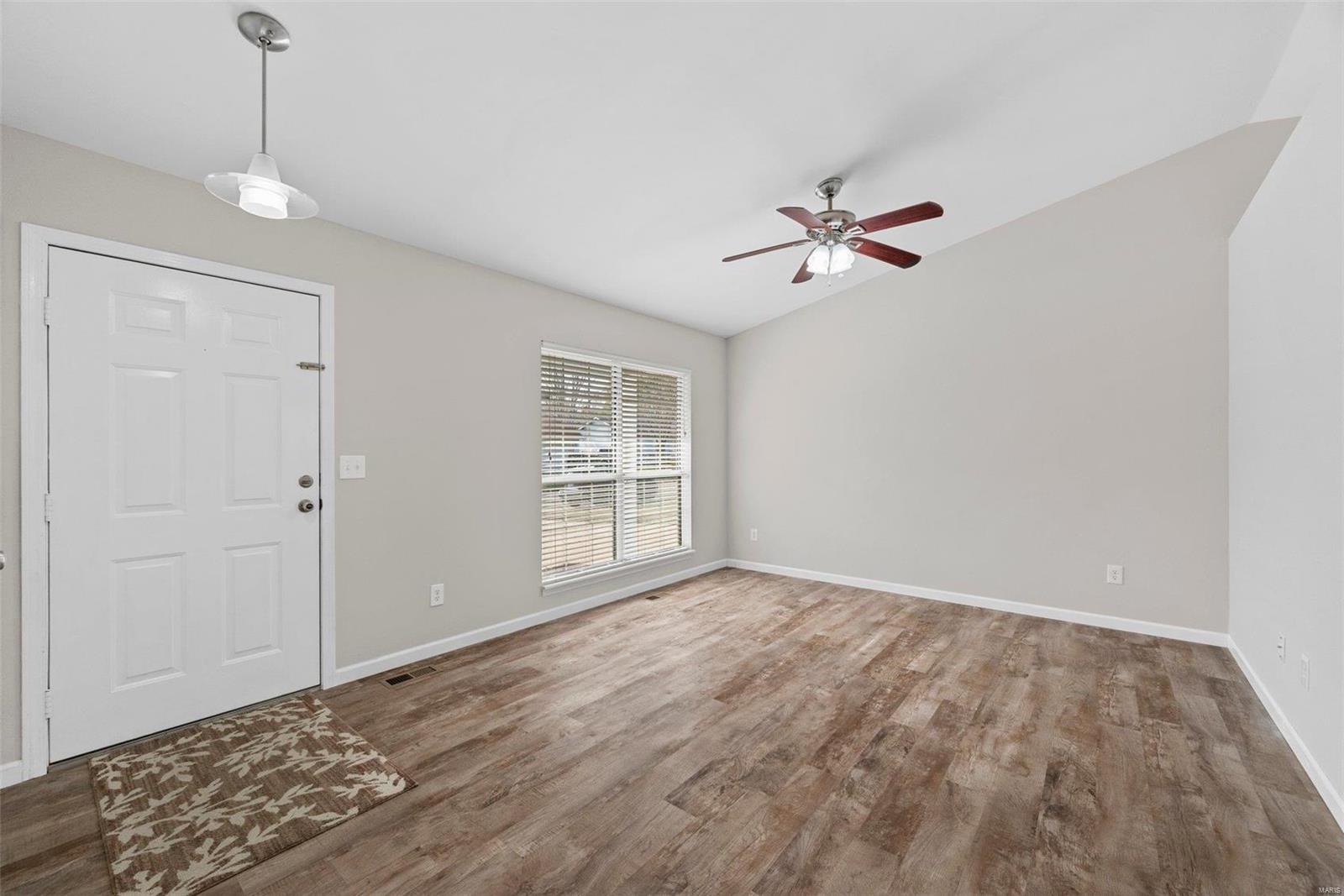 625 Durango Drive O'Fallon, MO 63368 - Photo 4 of 17