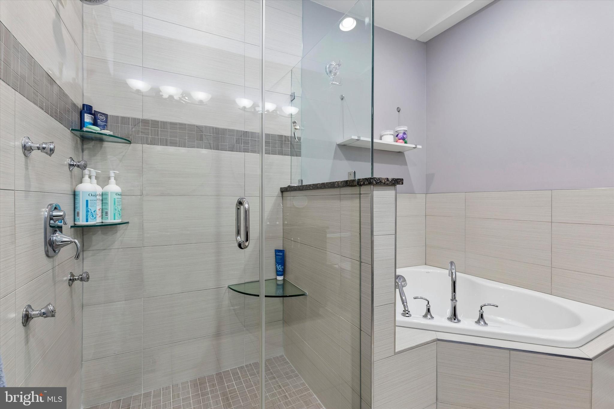 216 Wendover Street Philadelphia, PA 19128 - Photo 32 of 35