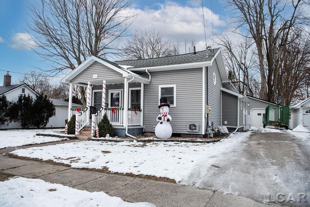 124 West Walnut Street Morenci, MI 49256 - Photo 2 of 33