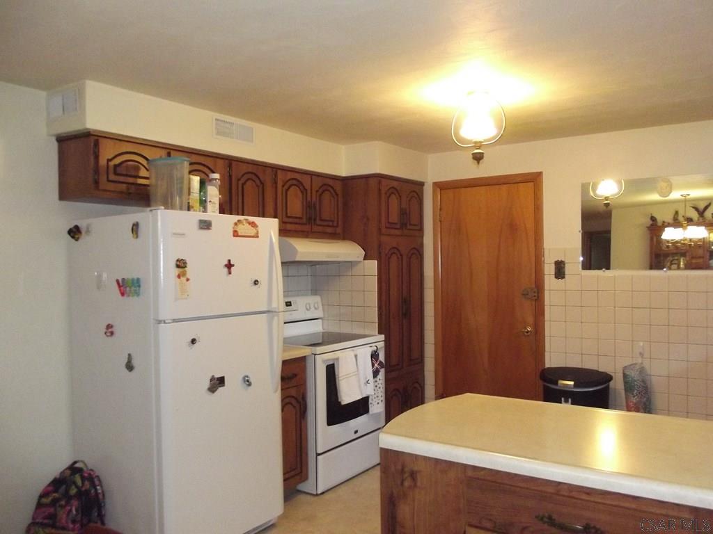 125 Amherst Road Johnstown, PA 15905 - Photo 5 of 13