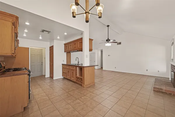 $1,900 | 2510 Old Fort Road, Sugar Land, TX 77479