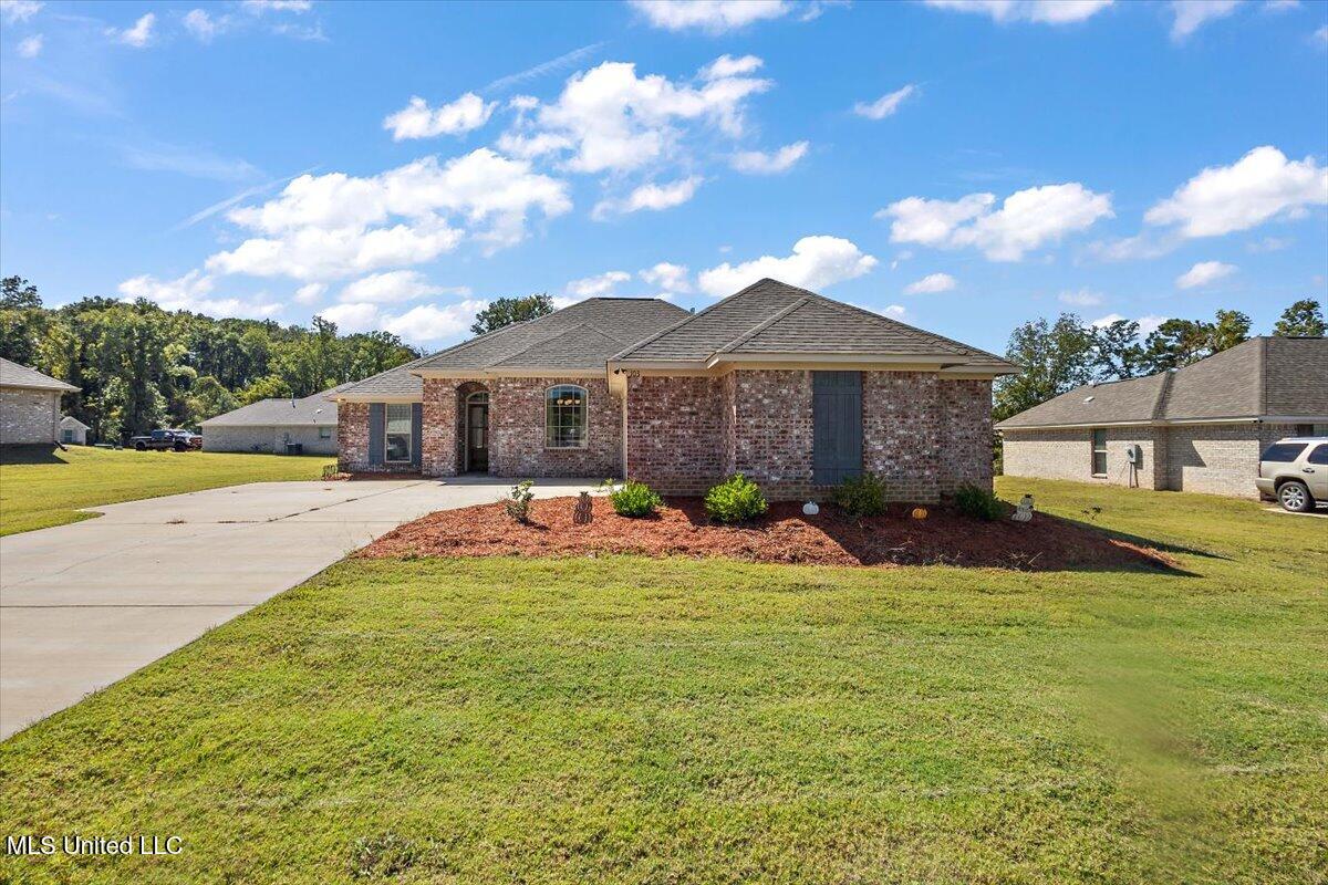 103 Brunswick Cove Canton, MS 39046 - Photo 1 of 26 01-HTP26954