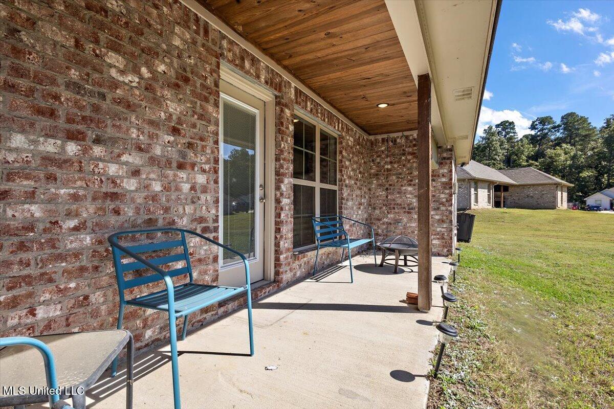 103 Brunswick Cove Canton, MS 39046 - Photo 23 of 26 26-HTP27029