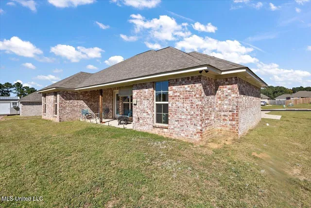 $279,900 | 103 Brunswick Cove, Canton, MS 39046