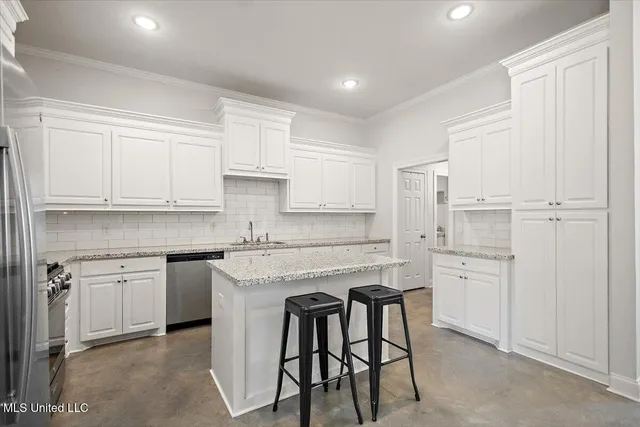 $279,900 | 103 Brunswick Cove, Canton, MS 39046