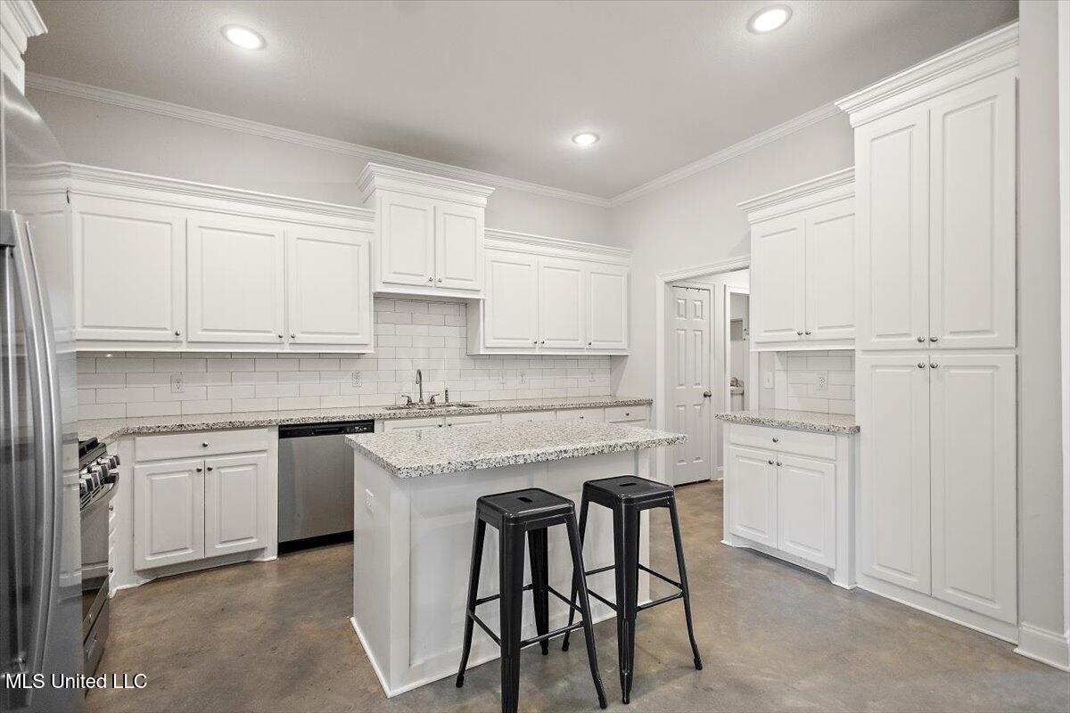 103 Brunswick Cove Canton, MS 39046 - Photo 10 of 26 12-HTP26989