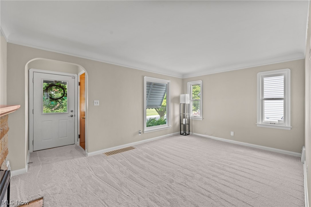 3261 Berea Road Cleveland, OH 44111 - Photo 5 of 43 Gallery Image 5