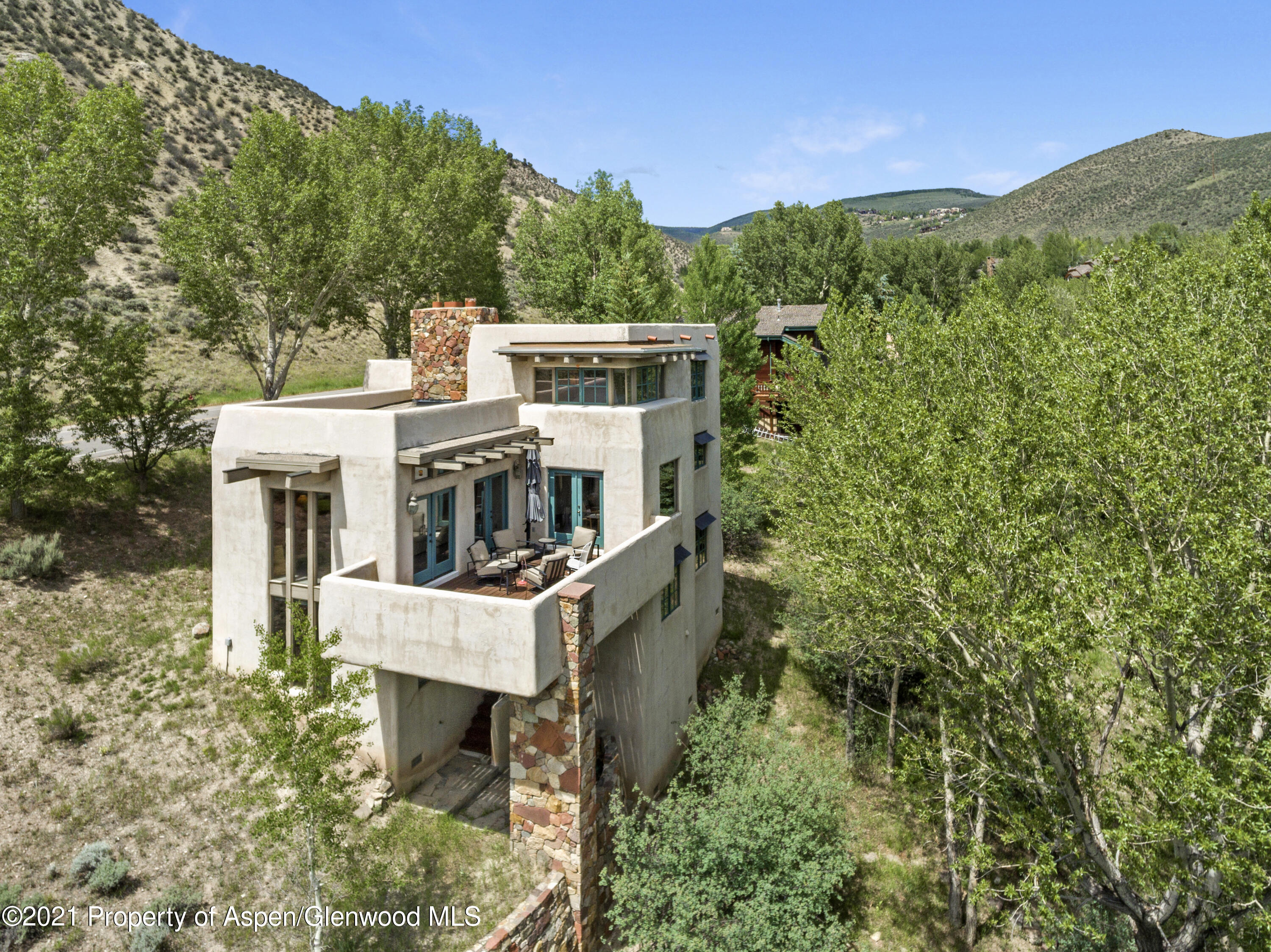 320 Singletree Rd-045