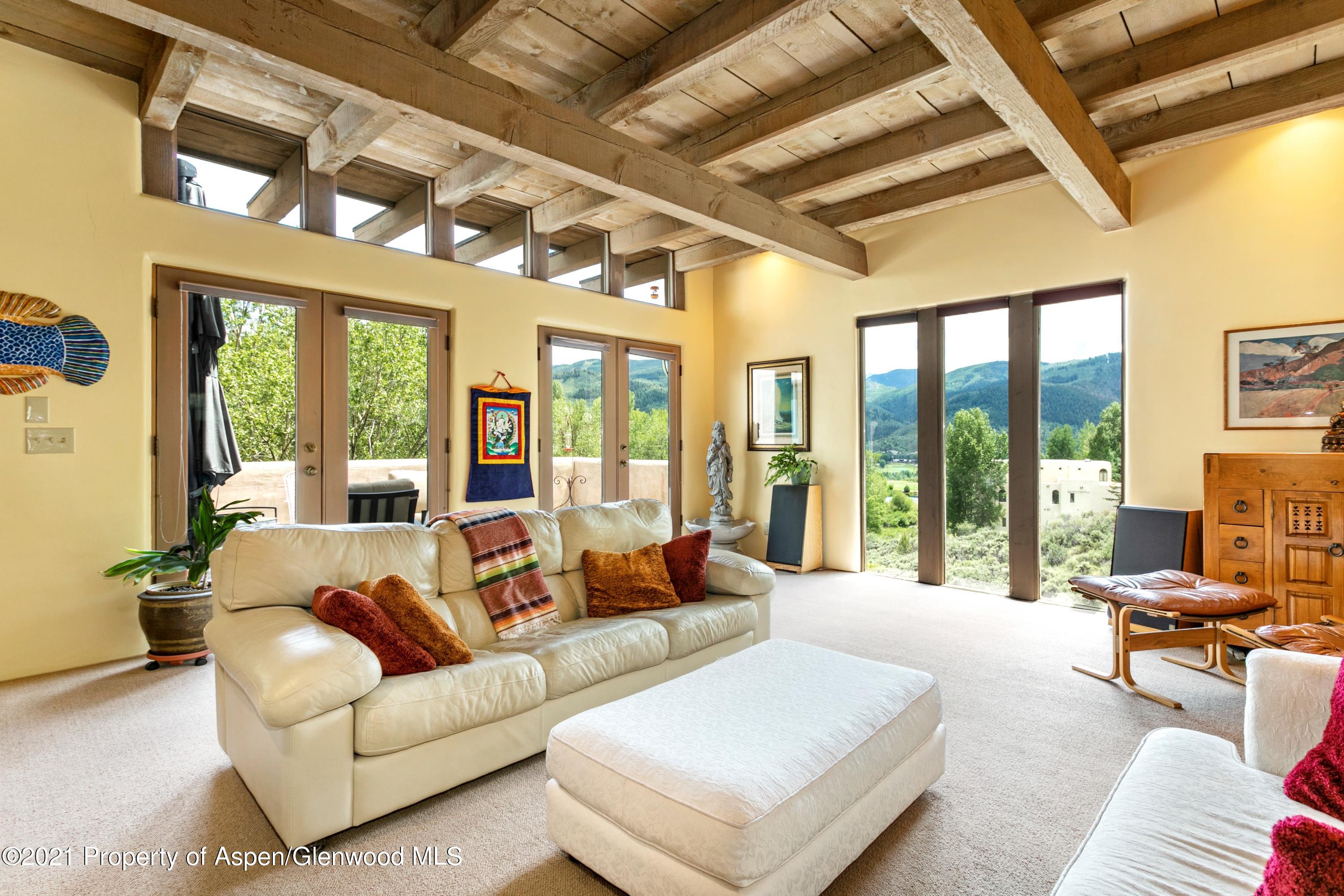 320 Singletree Rd-010