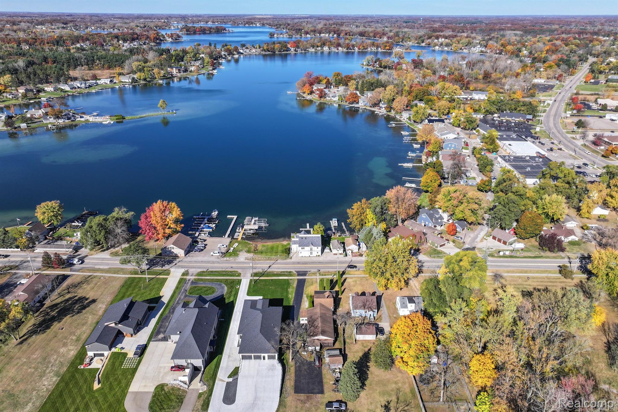 2076 South Long Lake Road Fenton, MI 48430 - Photo 37 of 53