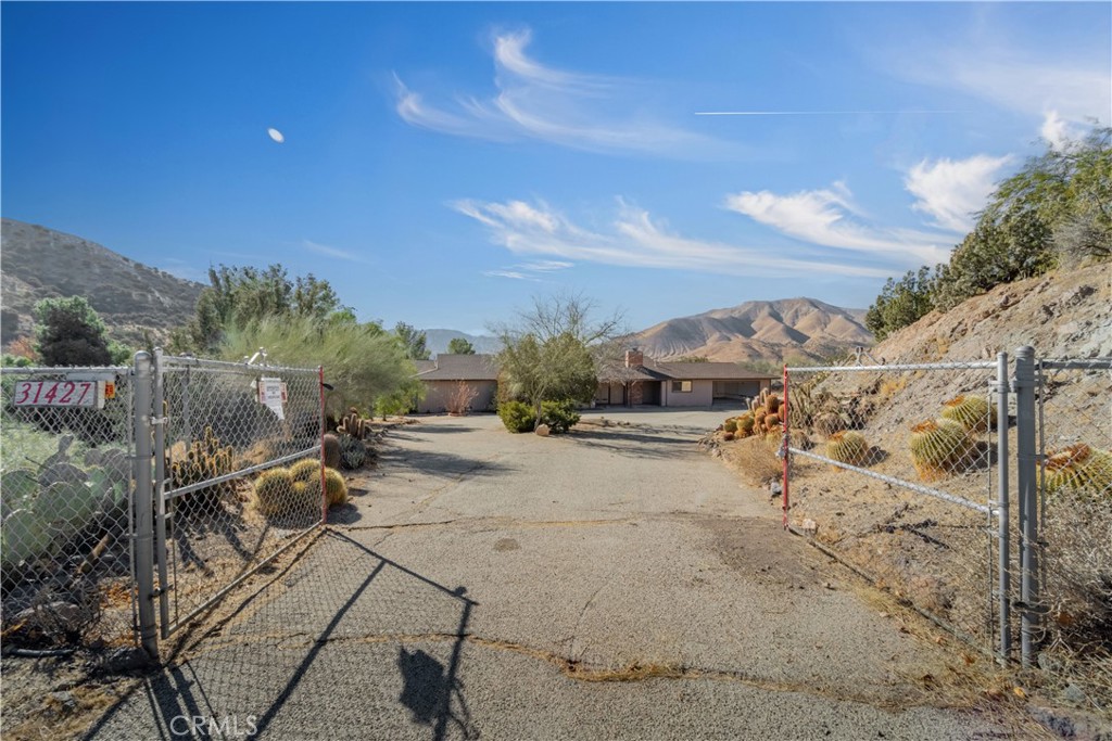 31427 Indian Oak Road Acton, CA 93510 - Photo 4 of 31