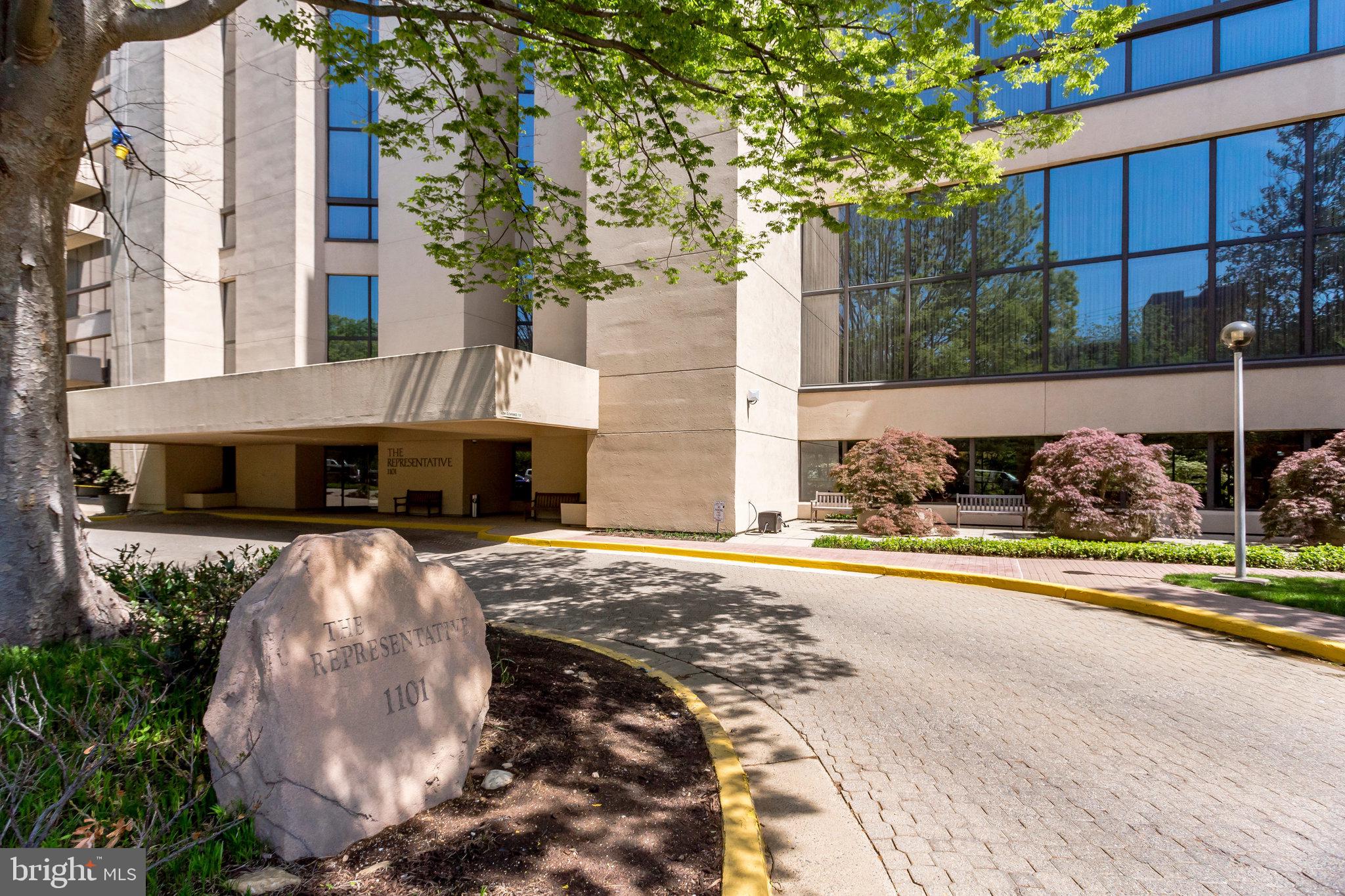 1101 South Arlington Ridge Road, Unit 114 Arlington, VA 22202 - Photo 1 of 44