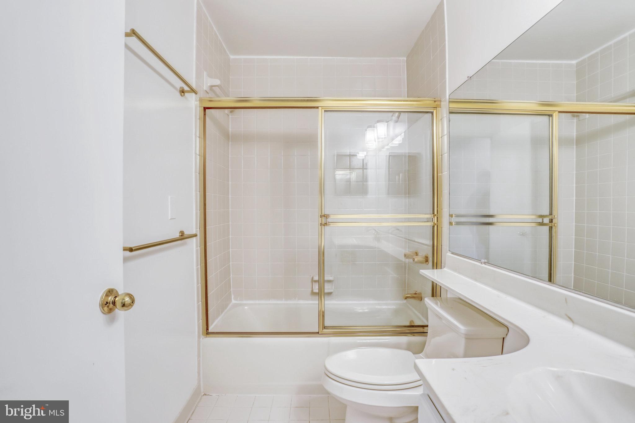 1101 South Arlington Ridge Road, Unit 114 Arlington, VA 22202 - Photo 26 of 44 Bath 2