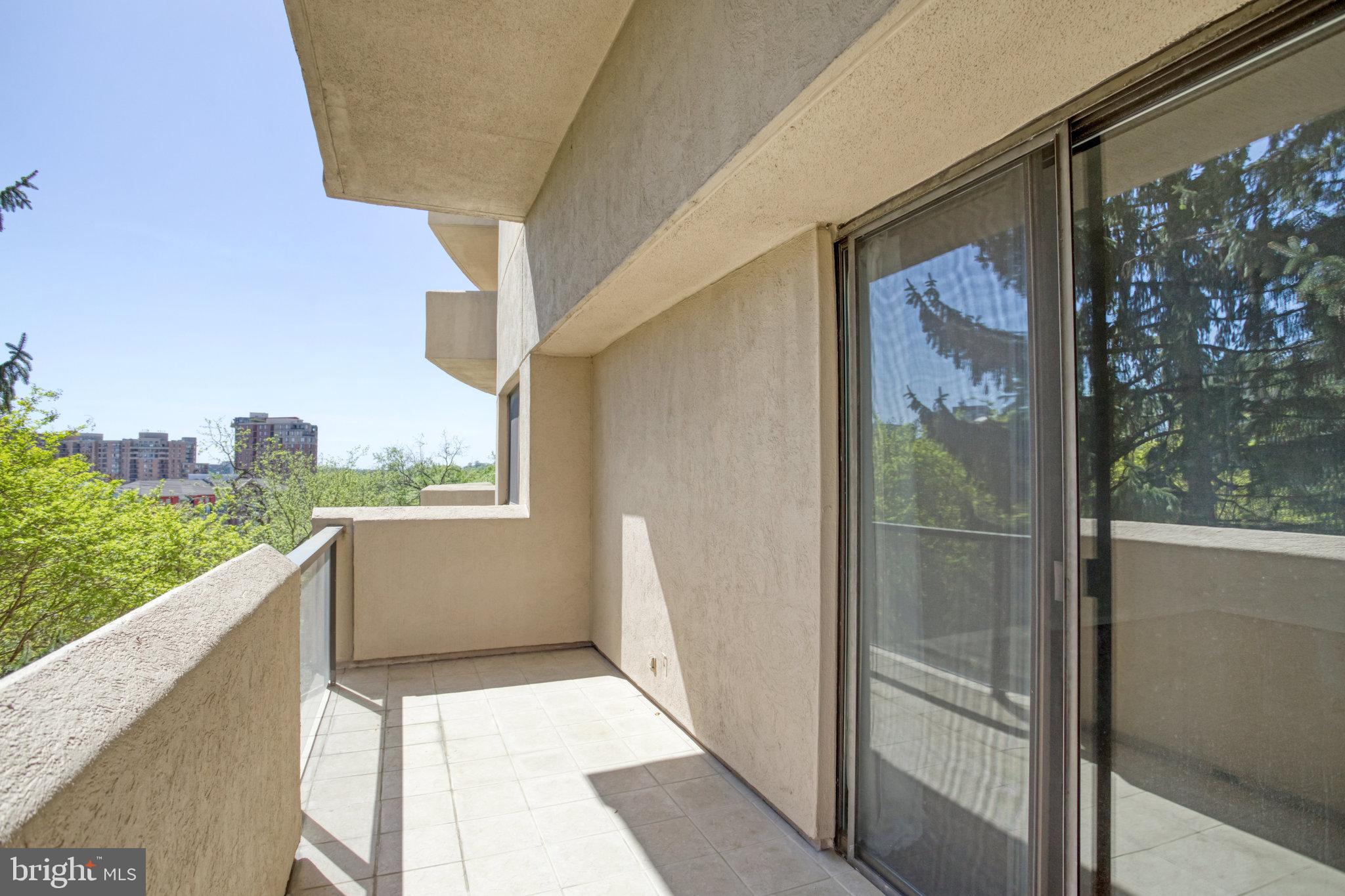 1101 South Arlington Ridge Road, Unit 114 Arlington, VA 22202 - Photo 28 of 44