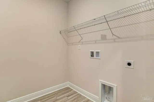 a view of a room with shelf