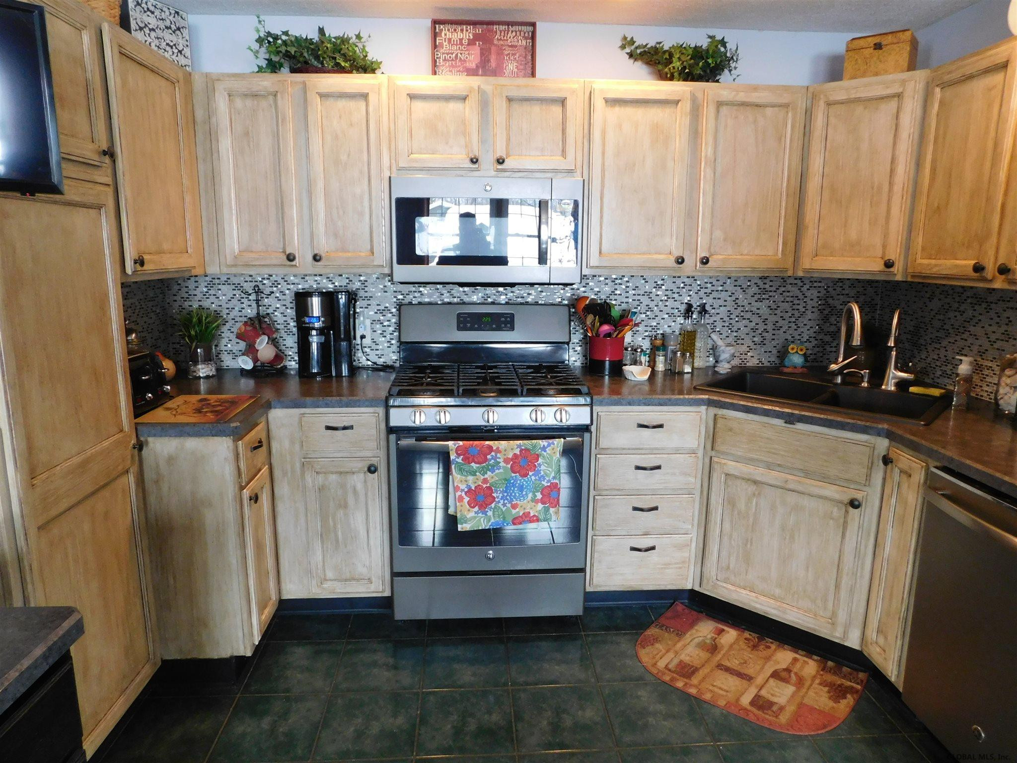 194 Fort Edward Road Moreau, NY 12828 - Photo 14 of 84 Photo 14