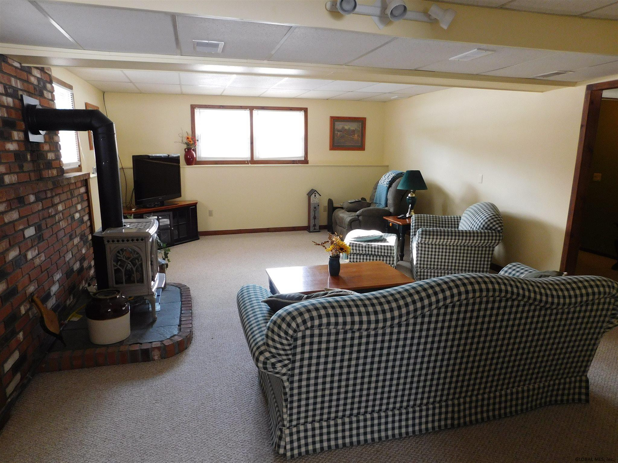 194 Fort Edward Road Moreau, NY 12828 - Photo 34 of 84 Photo 34