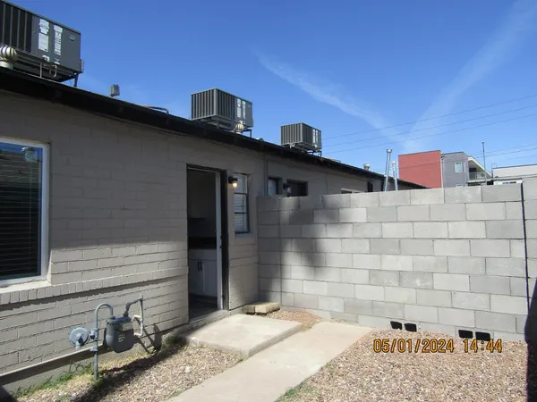 $1,199 | 4306 North 12th Street, Unit 7, Phoenix, AZ 85014