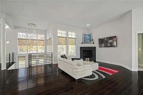 $640,000 | 8616 Baska Court, Lenexa, KS 66219