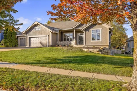 $640,000 | 8616 Baska Court, Lenexa, KS 66219