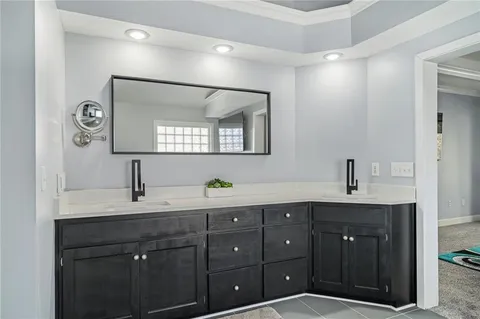 $640,000 | 8616 Baska Court, Lenexa, KS 66219