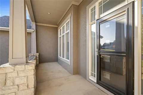 $640,000 | 8616 Baska Court, Lenexa, KS 66219