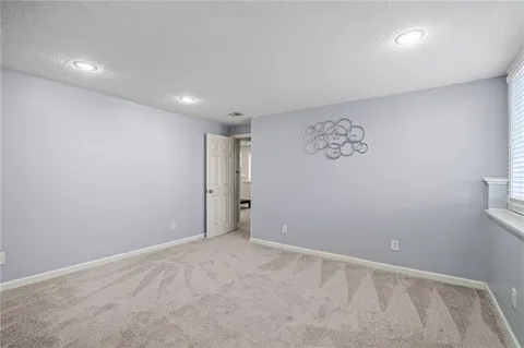 $640,000 | 8616 Baska Court, Lenexa, KS 66219