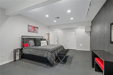 $640,000 | 8616 Baska Court, Lenexa, KS 66219