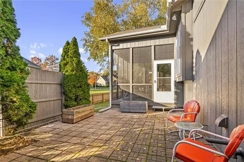 $640,000 | 8616 Baska Court, Lenexa, KS 66219