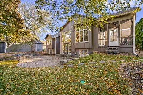 $640,000 | 8616 Baska Court, Lenexa, KS 66219