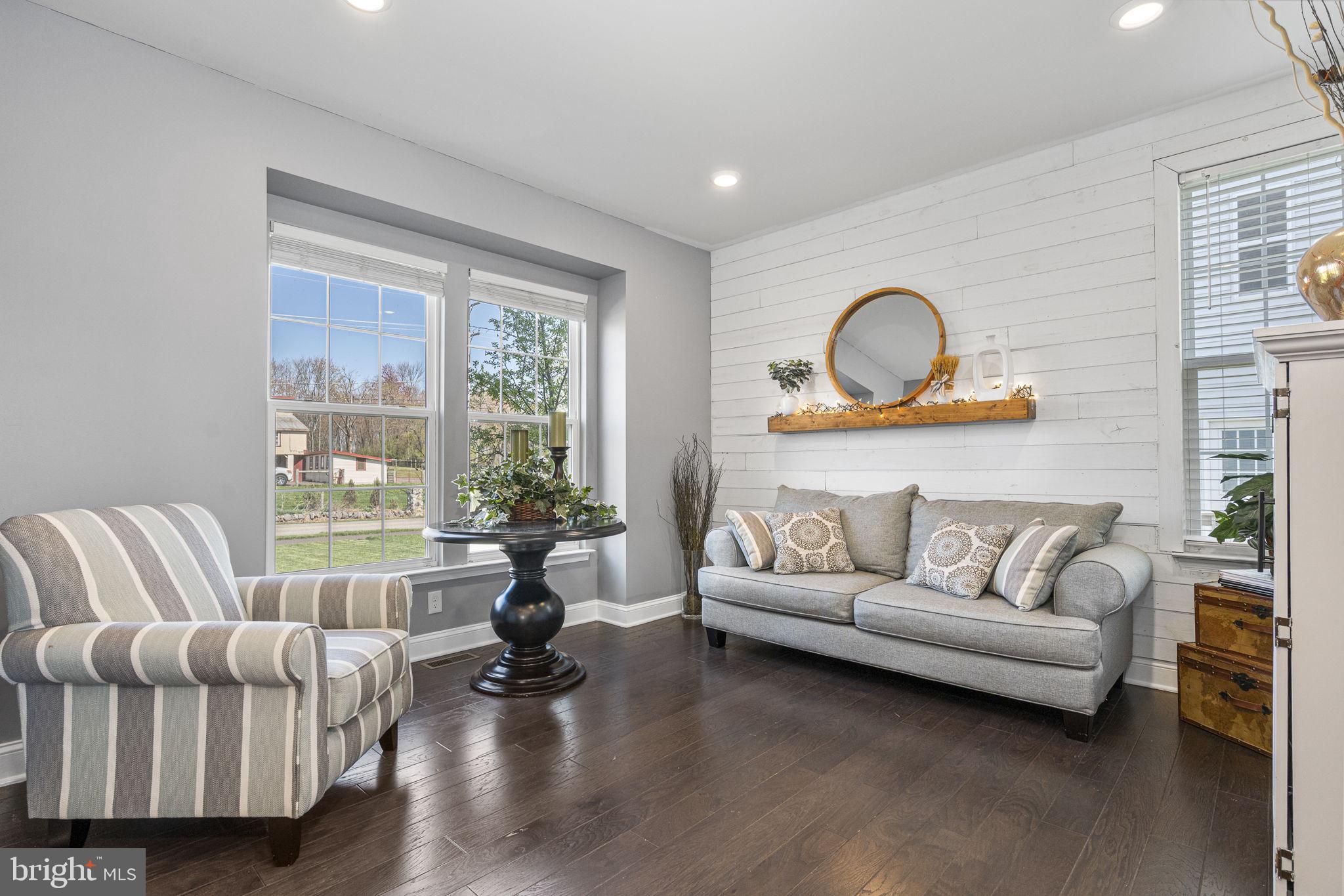 57 Metka Road Royersford, PA 19468 - Photo 10 of 31 Sitting Area