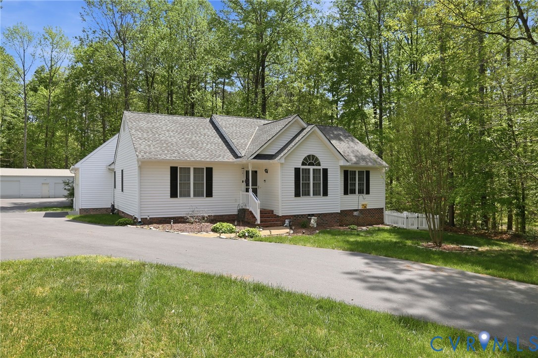 10068 Holly Road Mechanicsville, VA 23116 - Photo 13 of 52